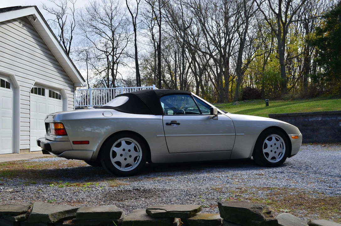 1990 Porsche 944 S2 - Image 8 of 31