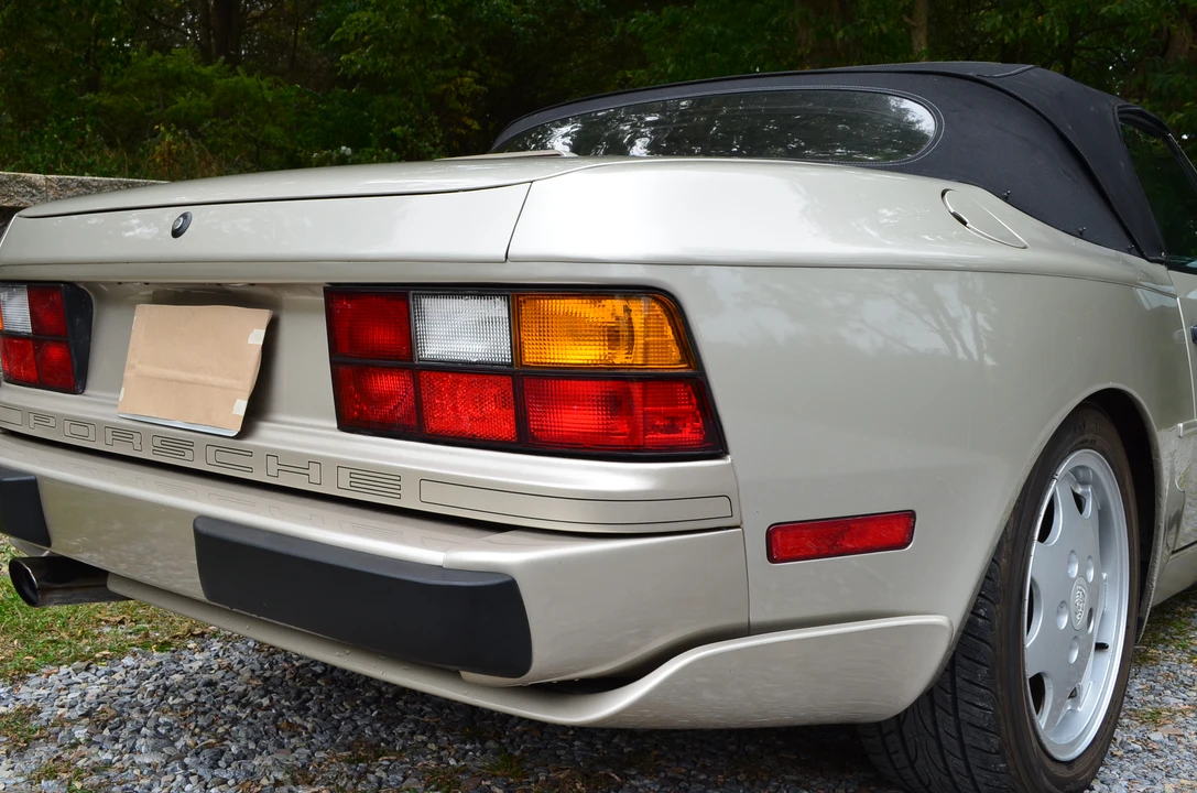 1990 Porsche 944 S2 - Image 24 of 31