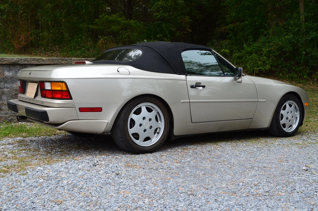 1990 Porsche 944 S2 - Image 27 of 31