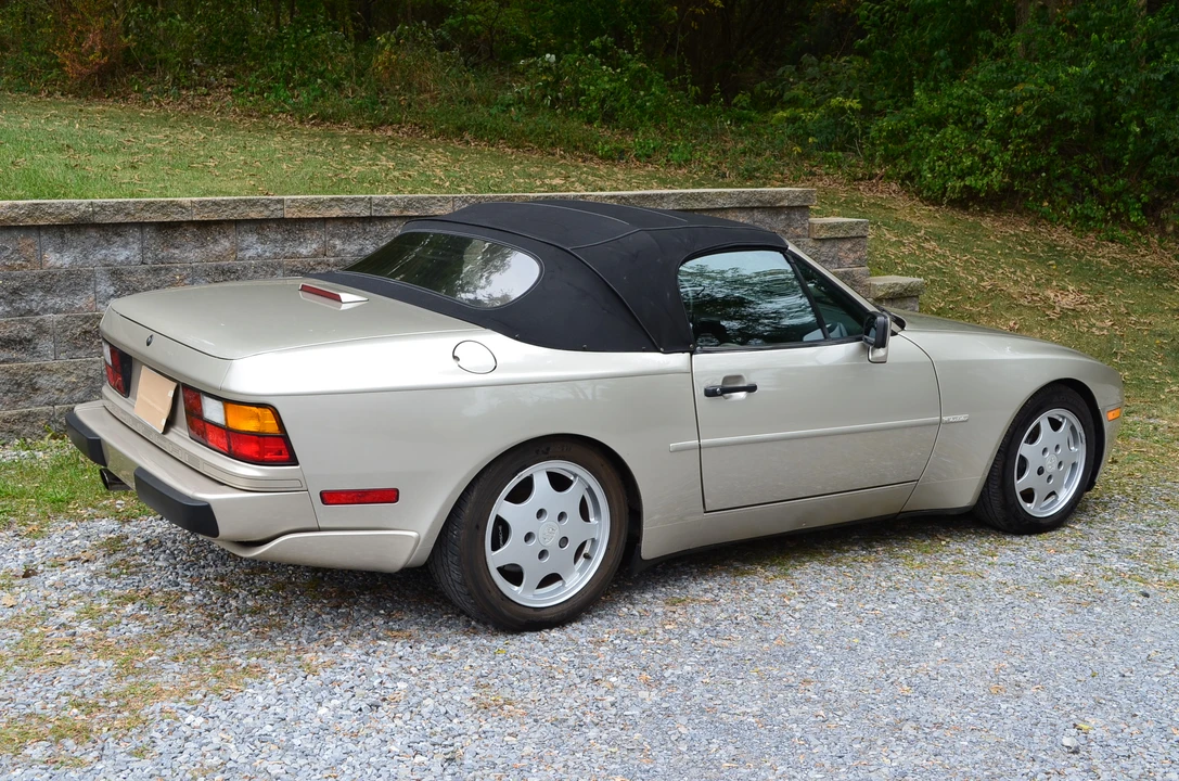 1990 Porsche 944 S2 - Image 28 of 31