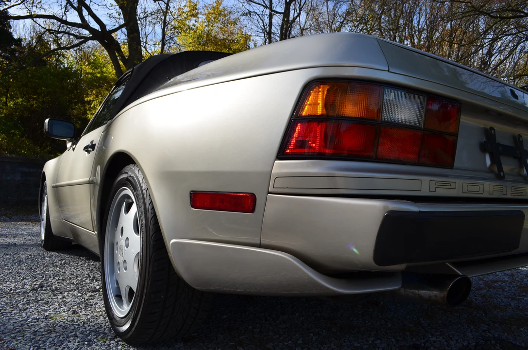 1990 Porsche 944 S2 - Image 19 of 31