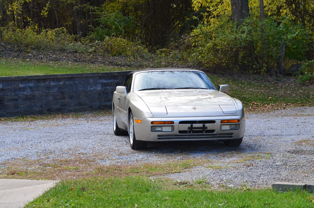 1990 Porsche 944 S2 - Image 6 of 31