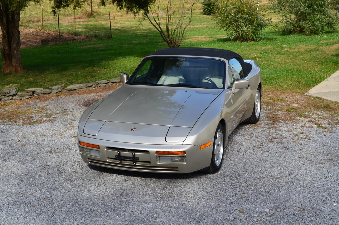 1990 Porsche 944 S2 - Image 4 of 31