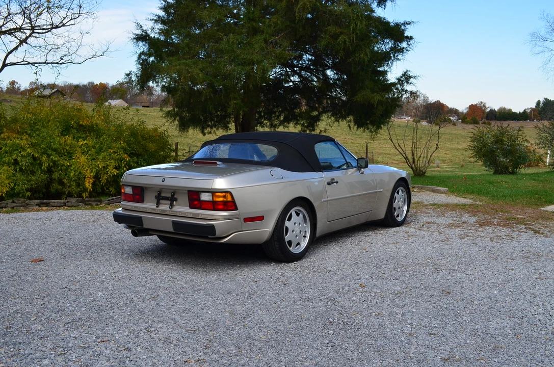 1990 Porsche 944 S2 - Image 10 of 31
