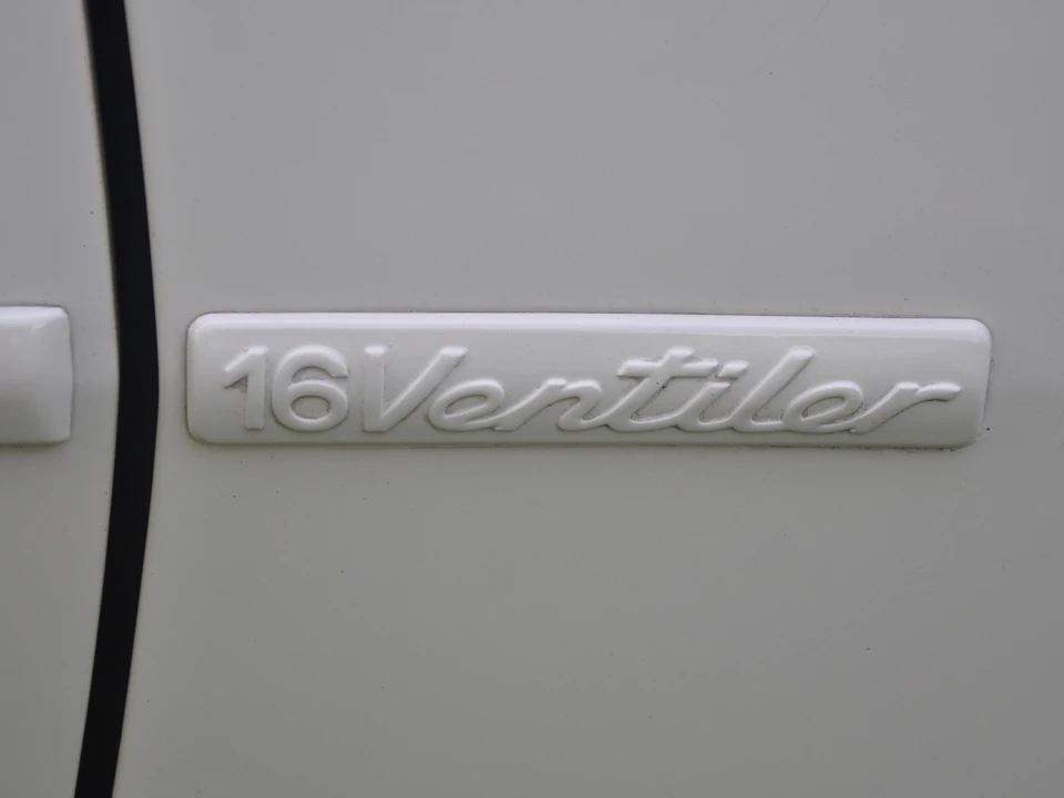 1990 Porsche 944 S2 - Image 27 of 31