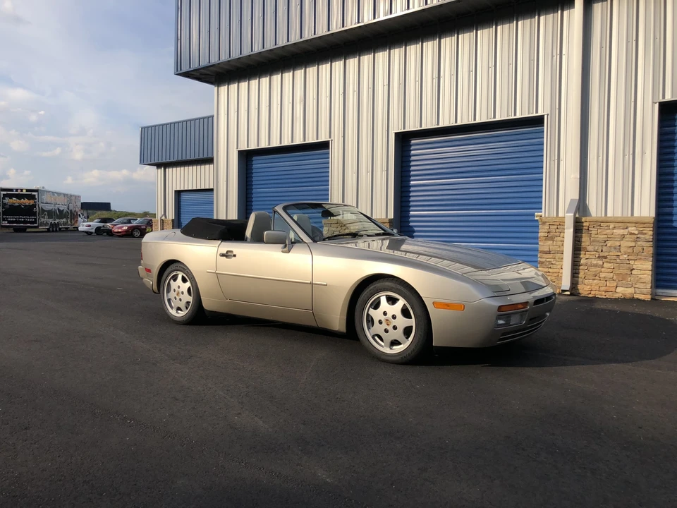 1990 Porsche 944 S2 - Image 15 of 31