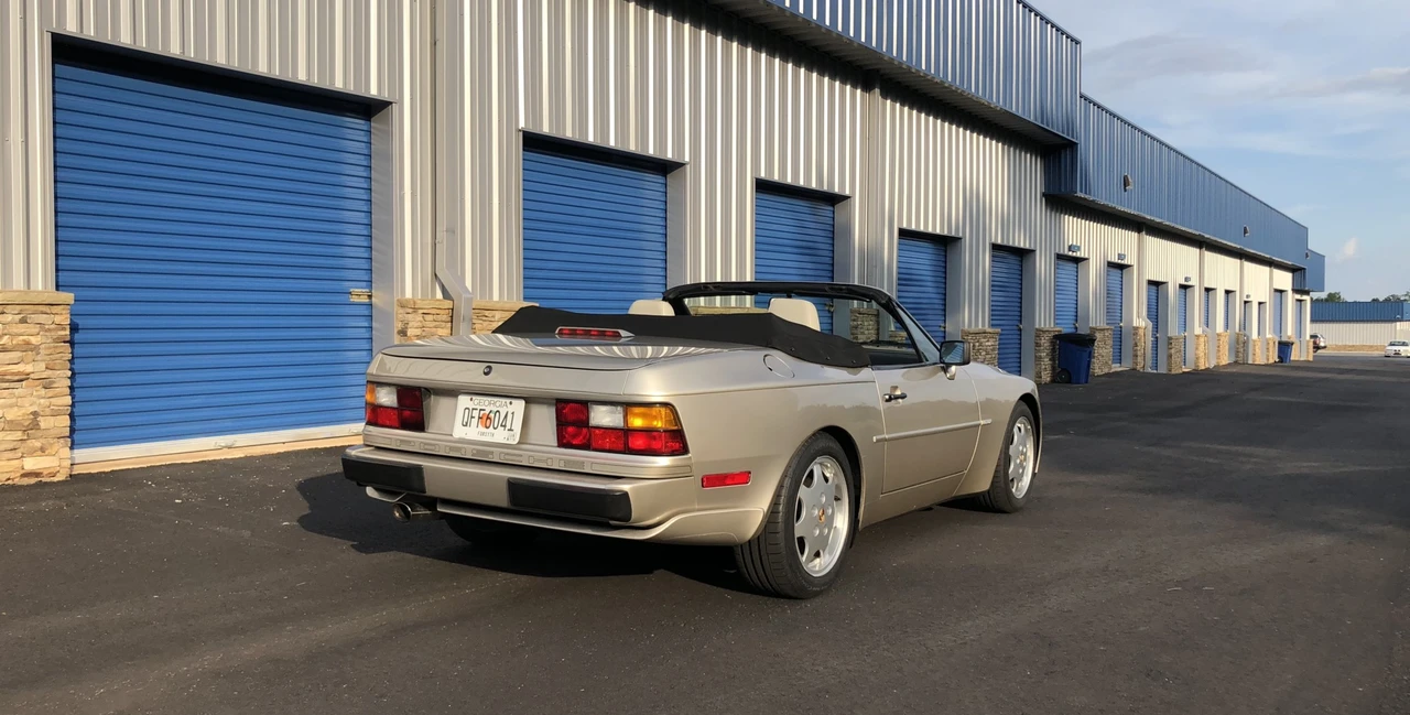 1990 Porsche 944 S2 - Image 16 of 31
