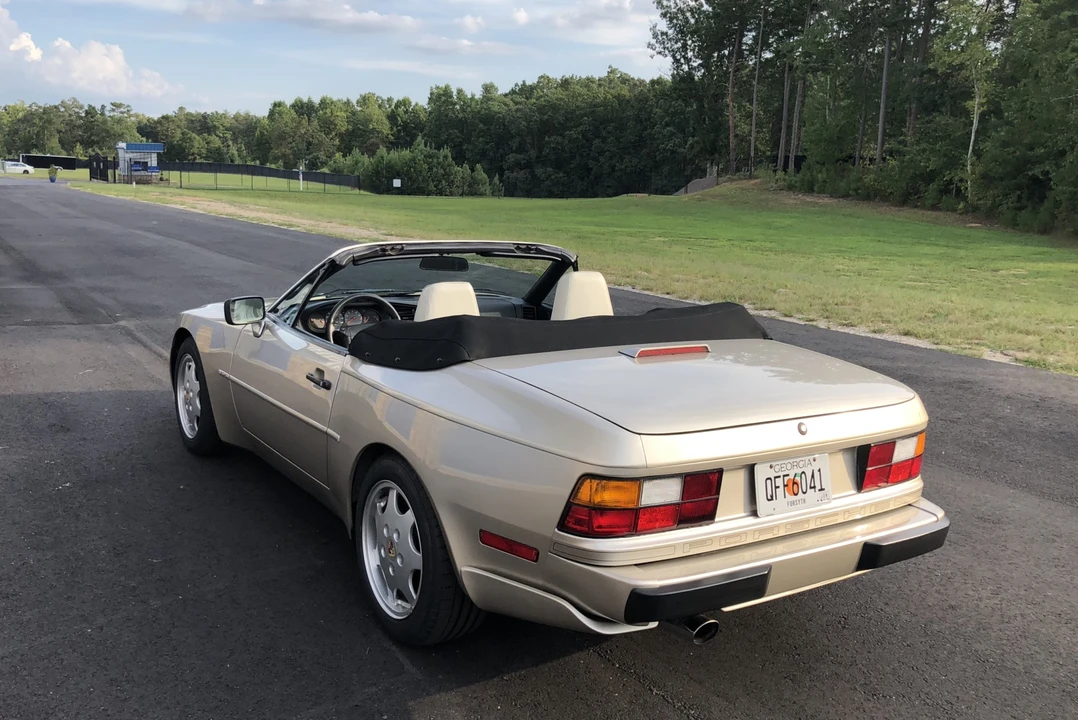1990 Porsche 944 S2 - Image 17 of 31