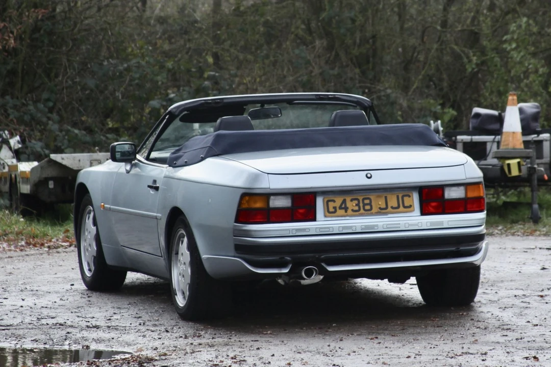 1990 Porsche 944 S2 - Image 14 of 30