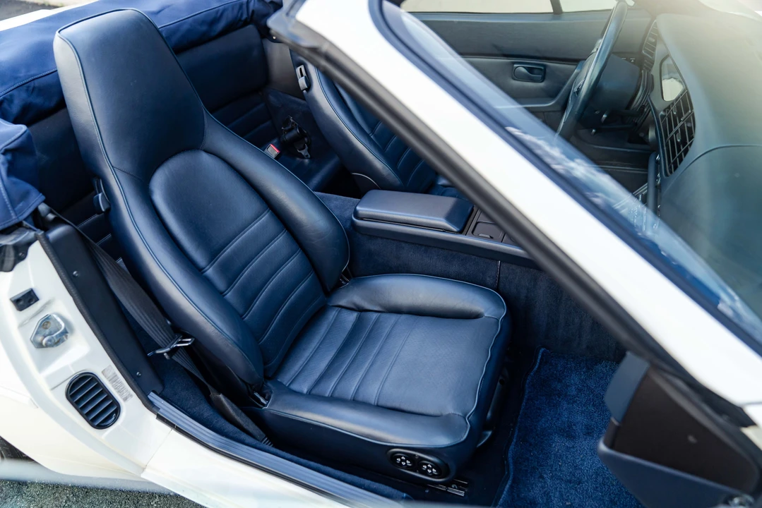 1990 Porsche 944 S2 - Image 26 of 31