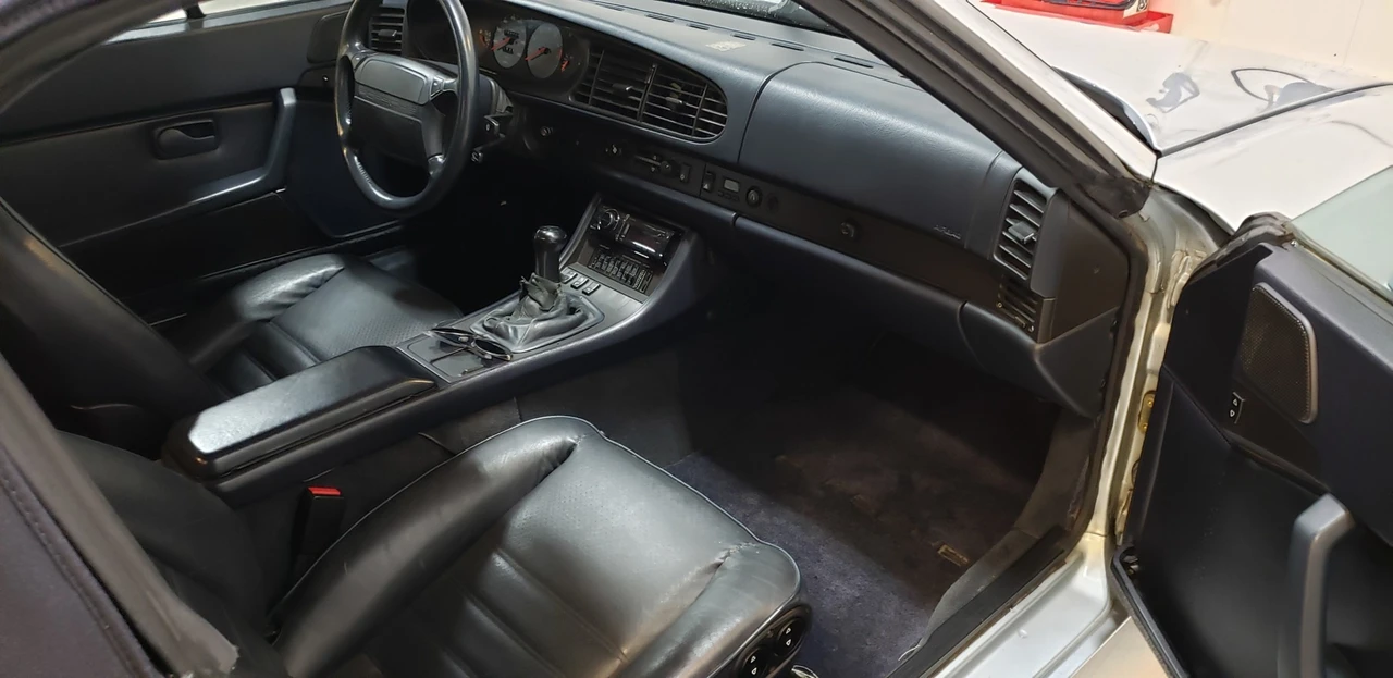 1990 Porsche 944 S2 - Image 29 of 31