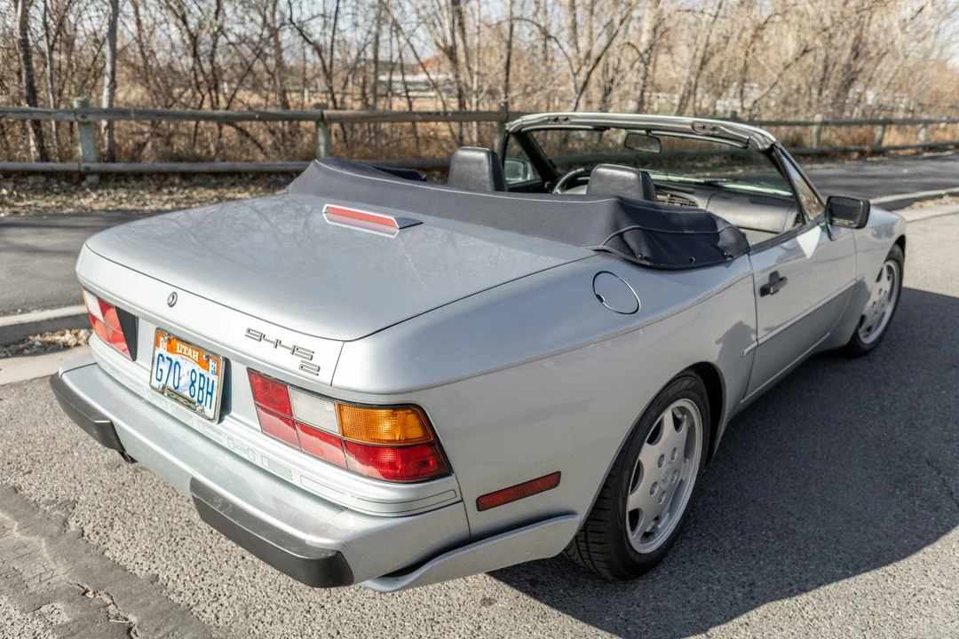 1990 Porsche 944 S2 - Image 17 of 31