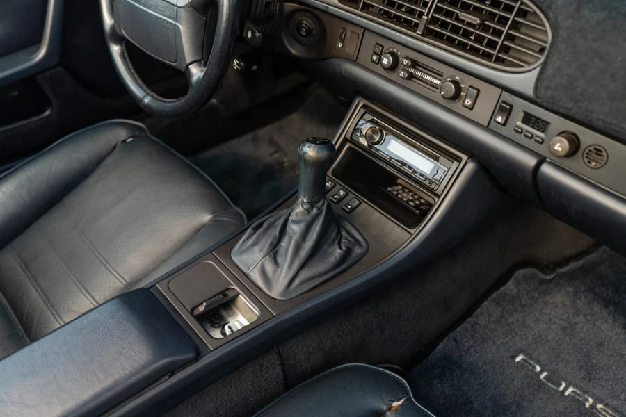 1990 Porsche 944 S2 - Image 17 of 20