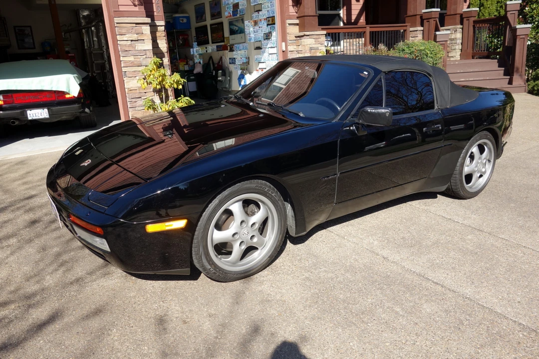 1990 Porsche 944 S2 - Image 2 of 31