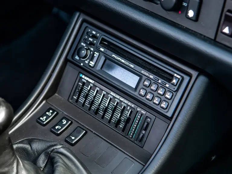 1990 Porsche 944 S2 - Image 18 of 31