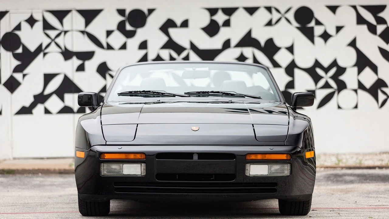 1990 Porsche 944 S2 - Image 14 of 29
