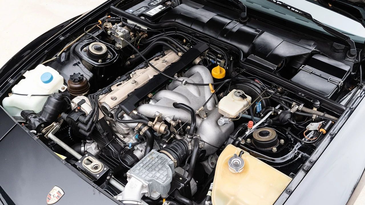 1990 Porsche 944 S2 - Image 24 of 29