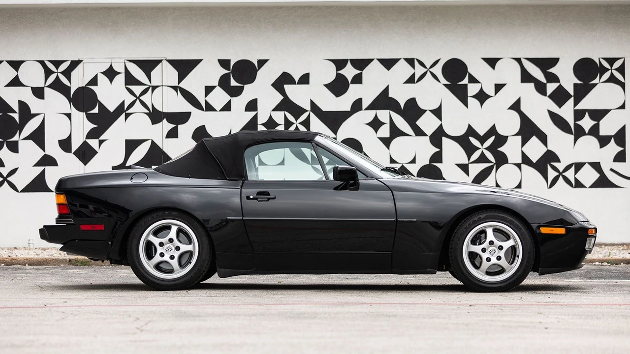 1990 Porsche 944 S2 - Image 5 of 29