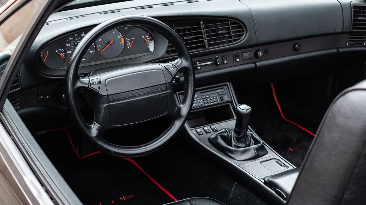 1990 Porsche 944 S2 - Image 18 of 29