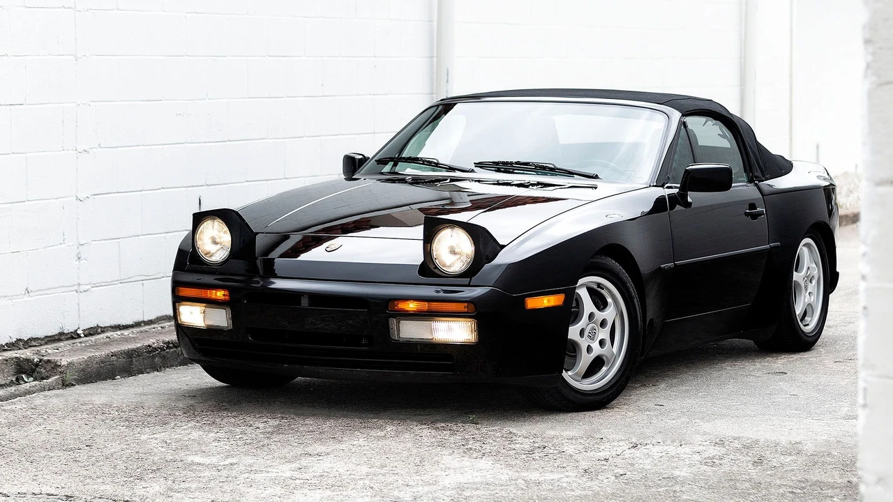 1990 Porsche 944 S2 - Image 12 of 29