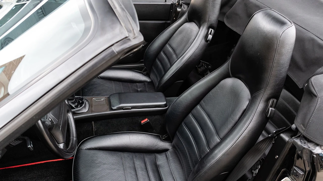 1990 Porsche 944 S2 - Image 20 of 29