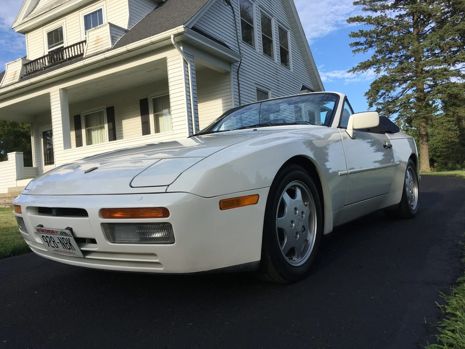 1990 Porsche 944 S2 - Image 2 of 31
