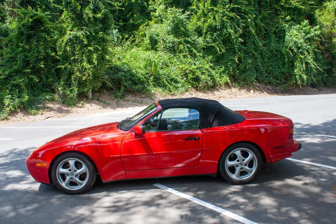 1990 Porsche 944 S2 - Image 13 of 31