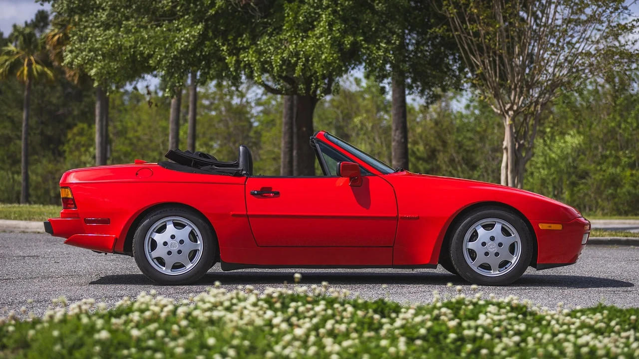1990 Porsche 944 S2 - Image 11 of 31