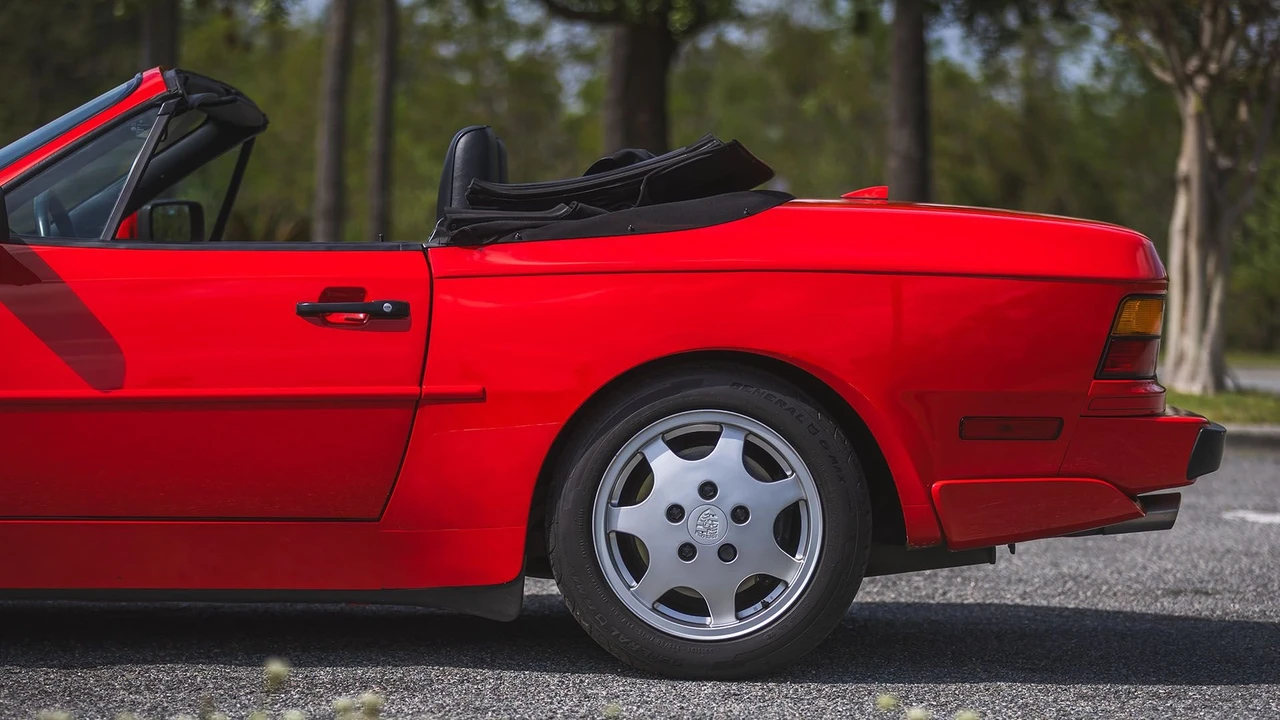 1990 Porsche 944 S2 - Image 29 of 31