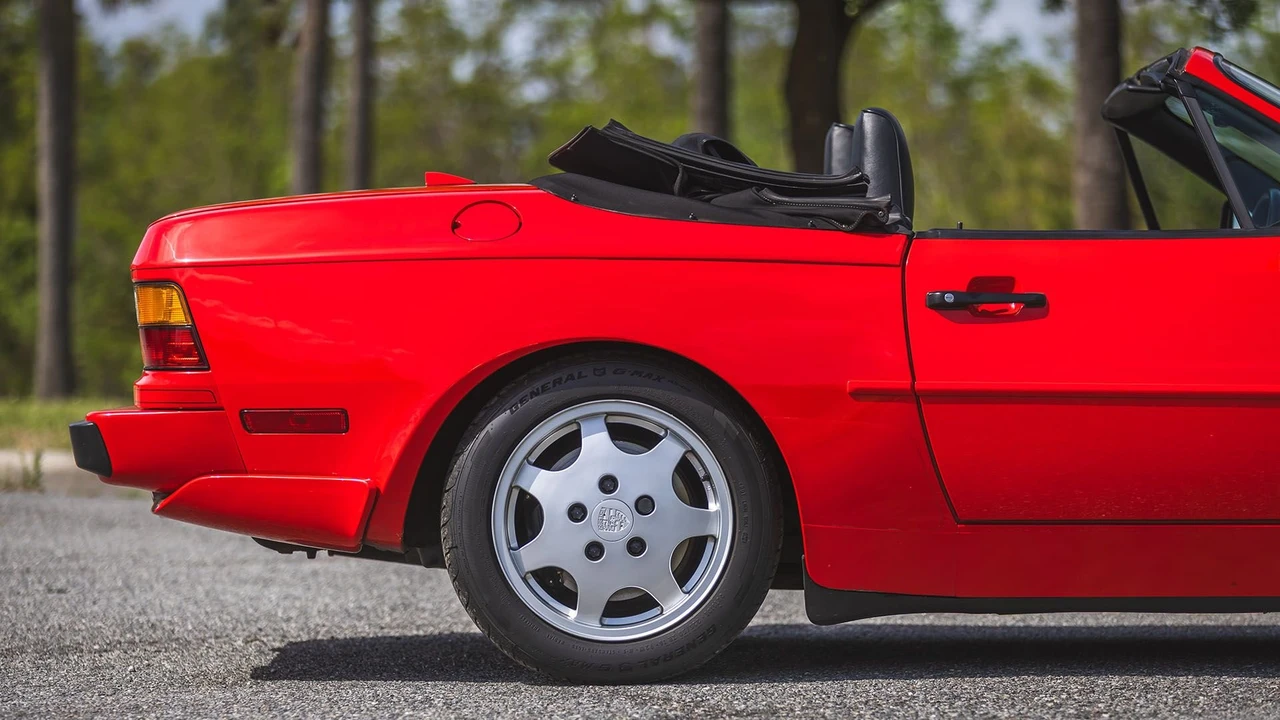 1990 Porsche 944 S2 - Image 27 of 31