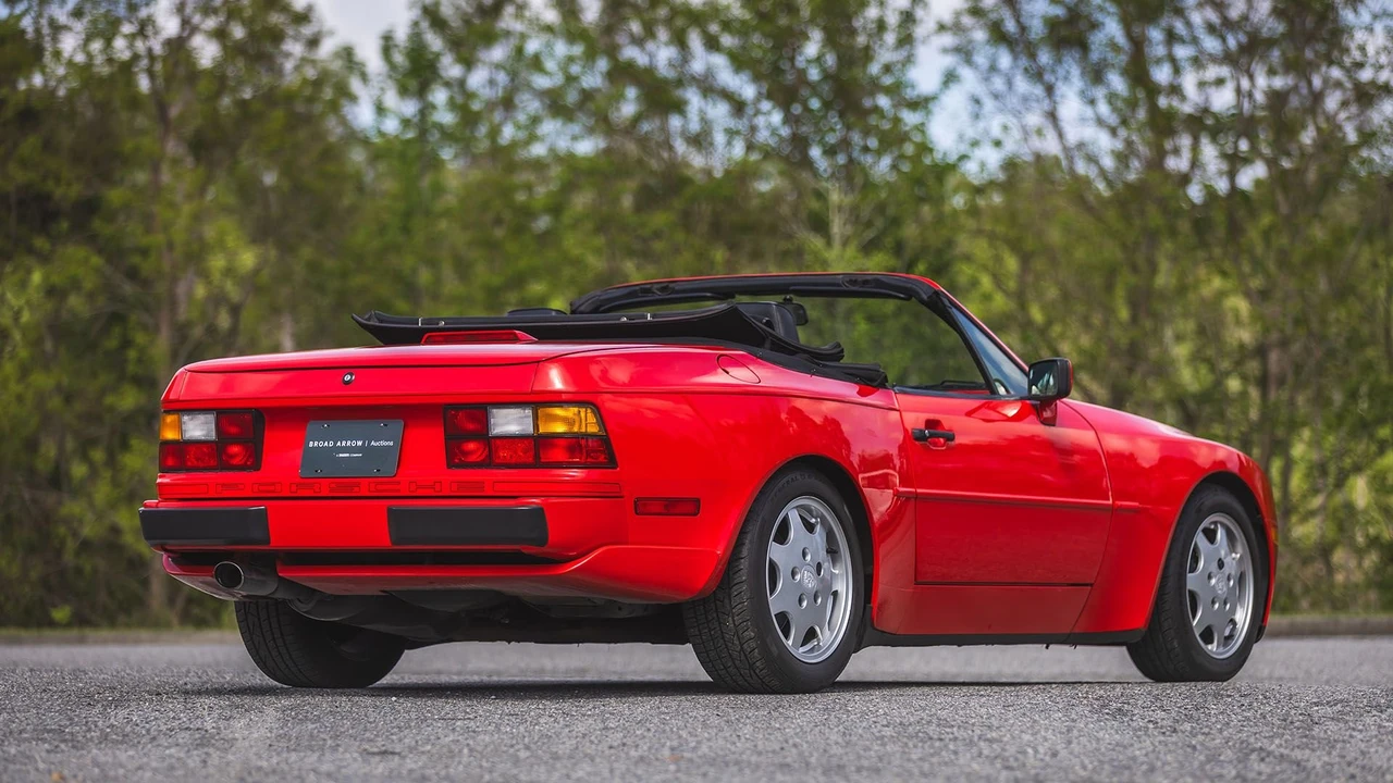 1990 Porsche 944 S2 - Image 7 of 31