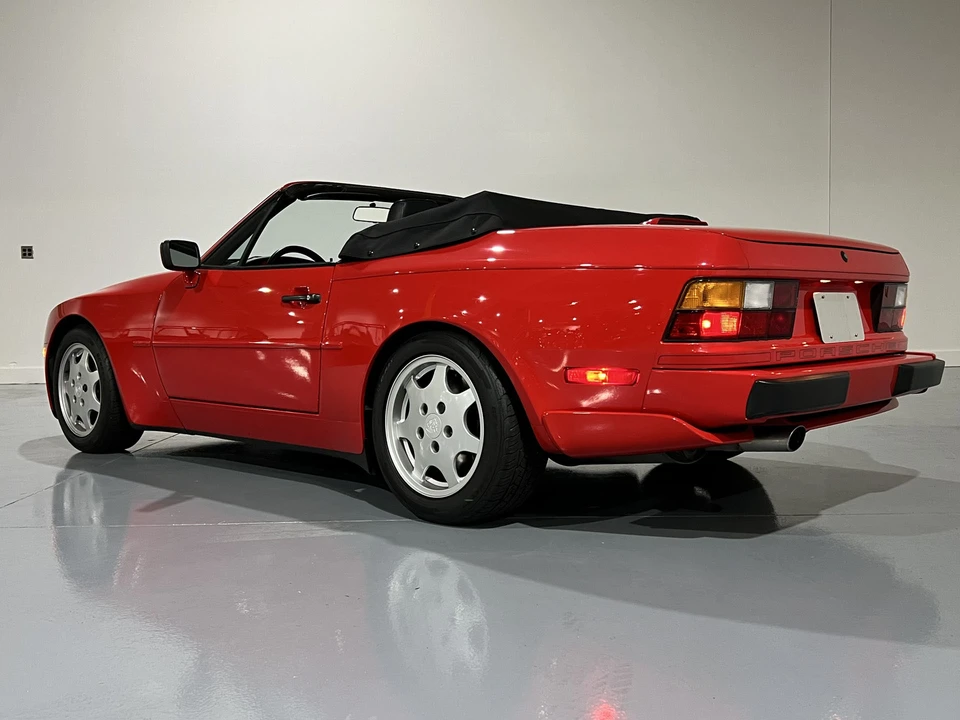 1990 Porsche 944 S2 - Image 16 of 31