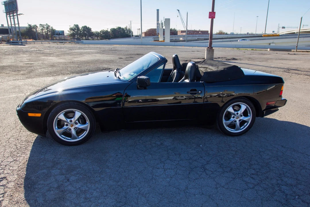 1990 Porsche 944 S2 - Image 5 of 31