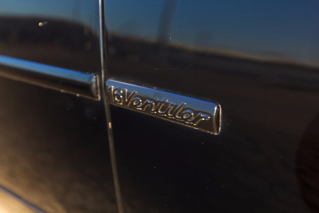 1990 Porsche 944 S2 - Image 19 of 31