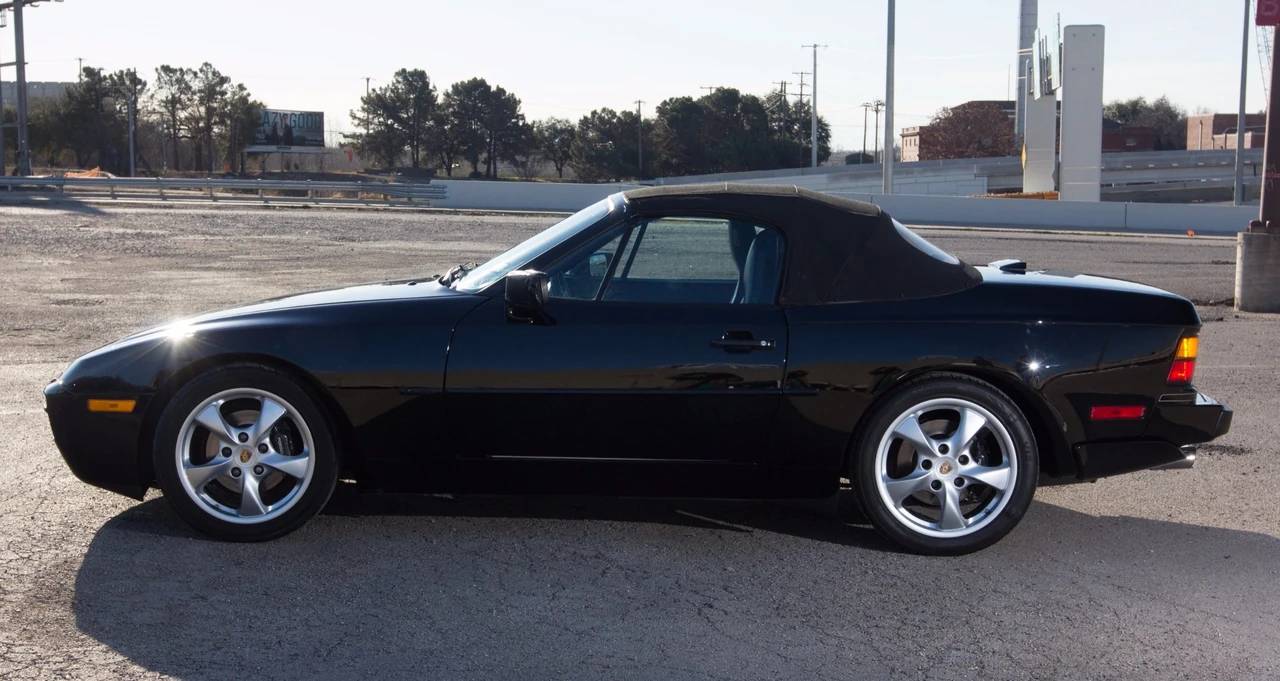 1990 Porsche 944 S2 - Image 11 of 31