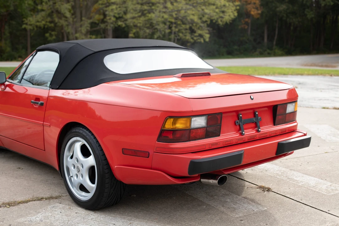 1990 Porsche 944 S2 - Image 16 of 31
