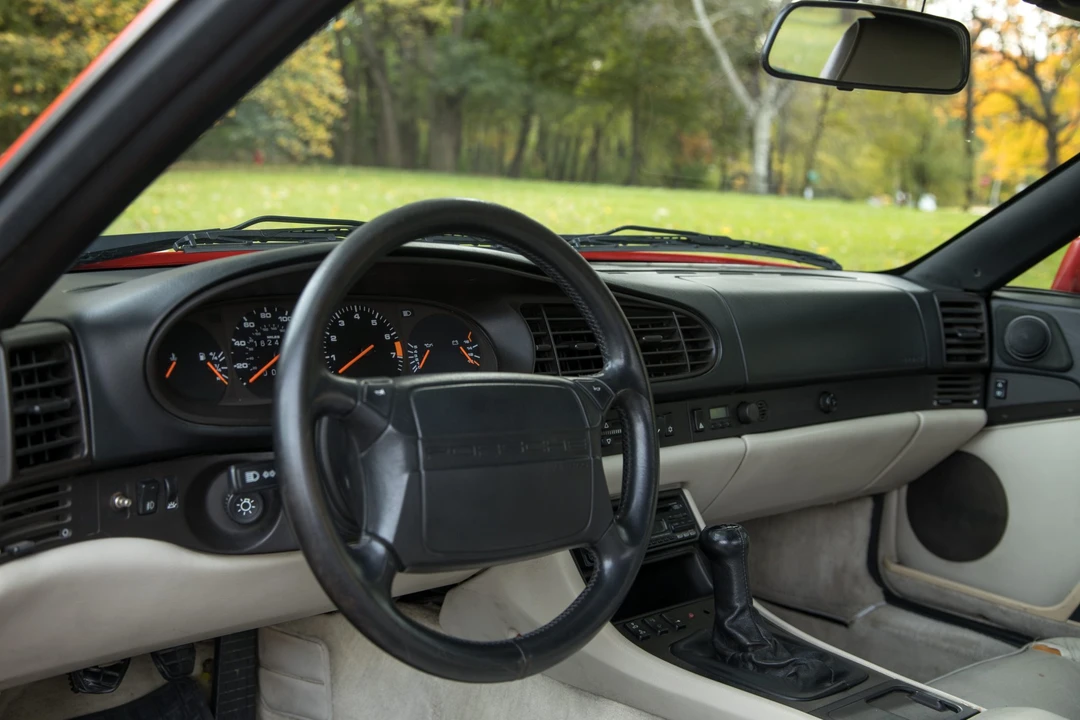 1990 Porsche 944 S2 - Image 28 of 31