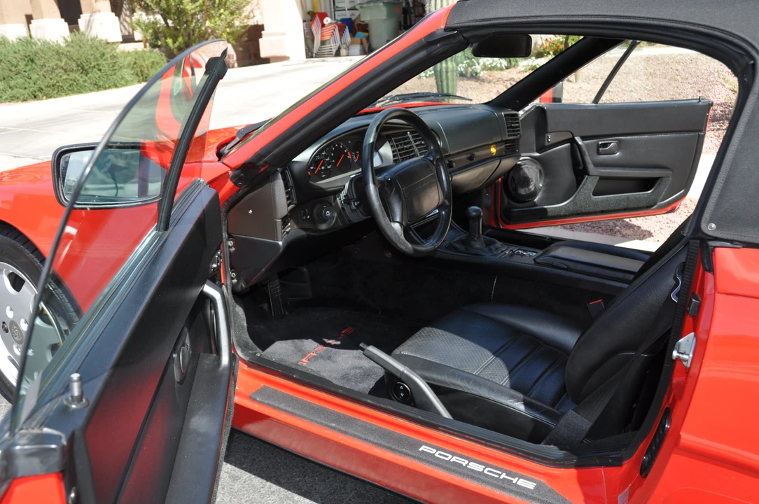 1990 Porsche 944 S2 - Image 28 of 31