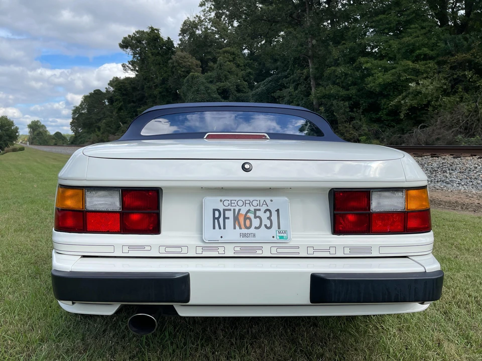 1990 Porsche 944 S2 - Image 11 of 31
