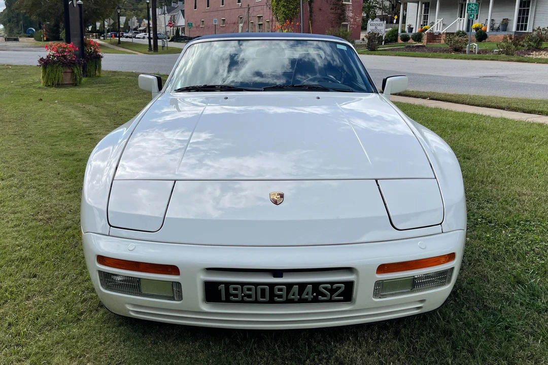 1990 Porsche 944 S2 - Image 2 of 31