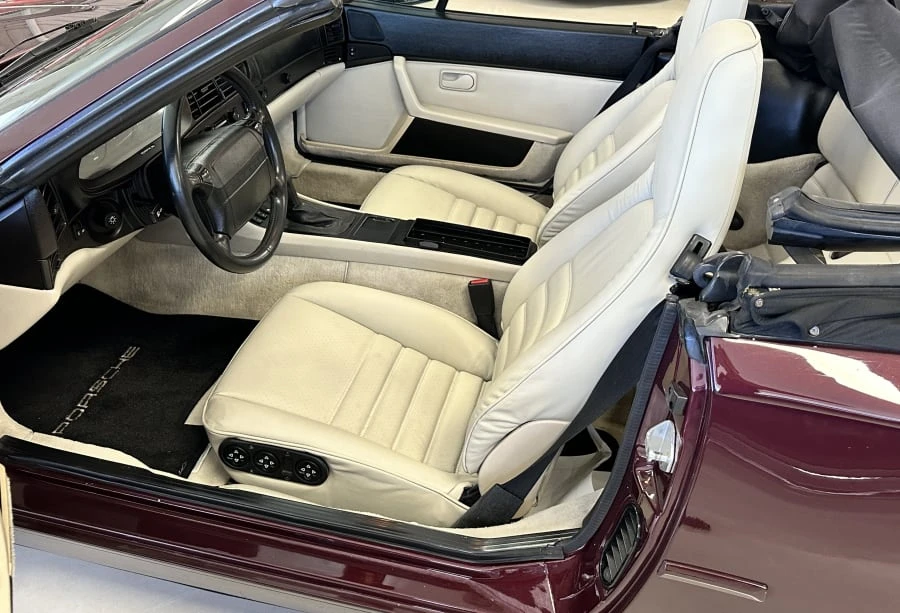 1990 Porsche 944 S2 - Image 24 of 31