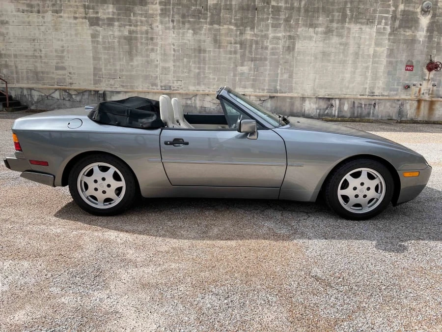 1990 Porsche 944 S2 - Image 2 of 20