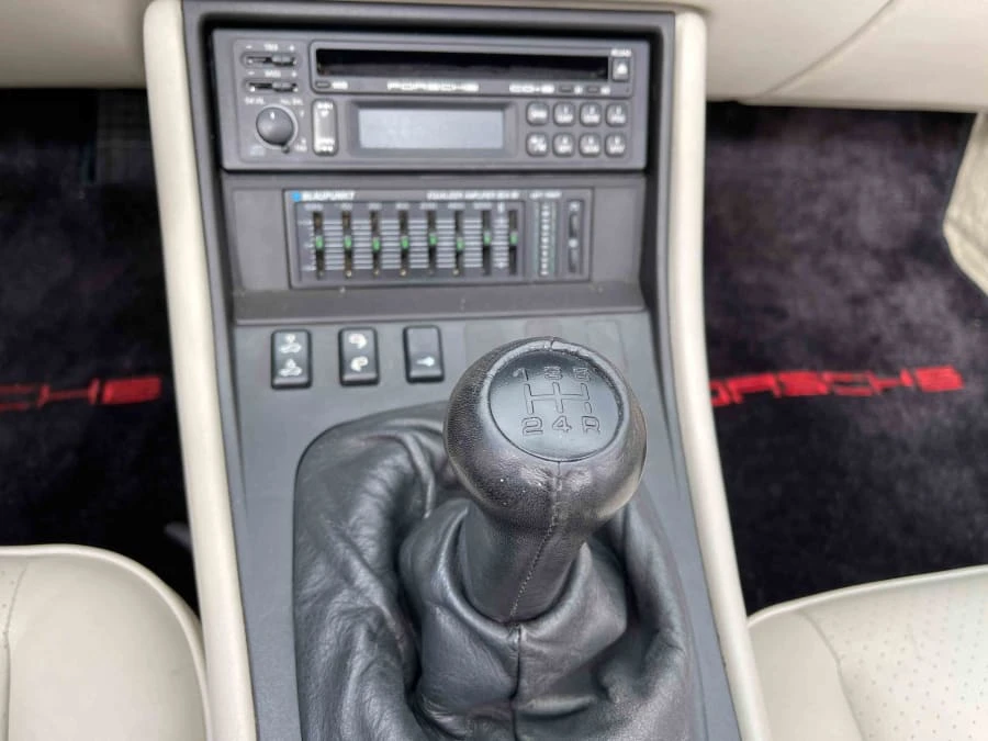 1990 Porsche 944 S2 - Image 16 of 20
