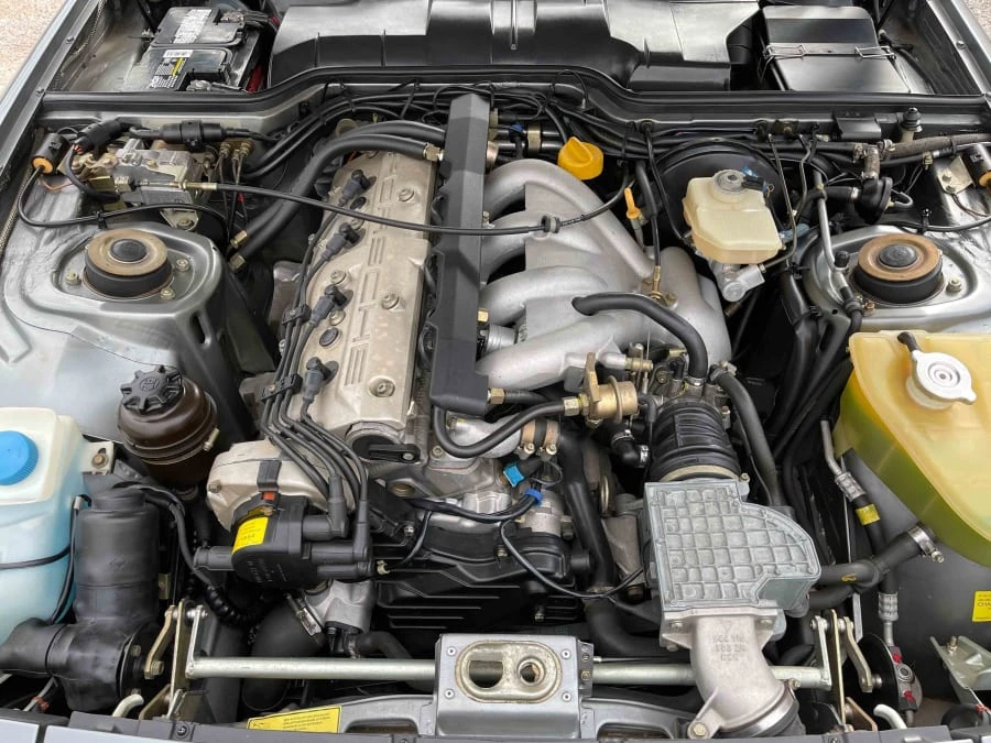 1990 Porsche 944 S2 - Image 17 of 20