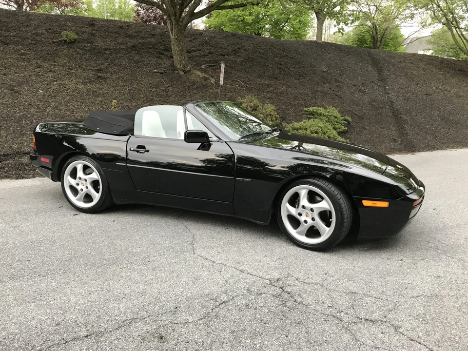 1990 Porsche 944 S2 - Image 13 of 31