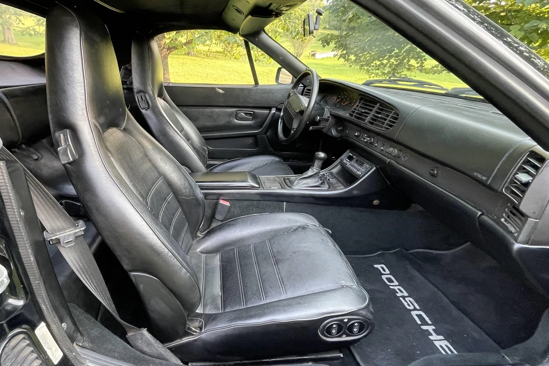 1990 Porsche 944 S2 - Image 6 of 10
