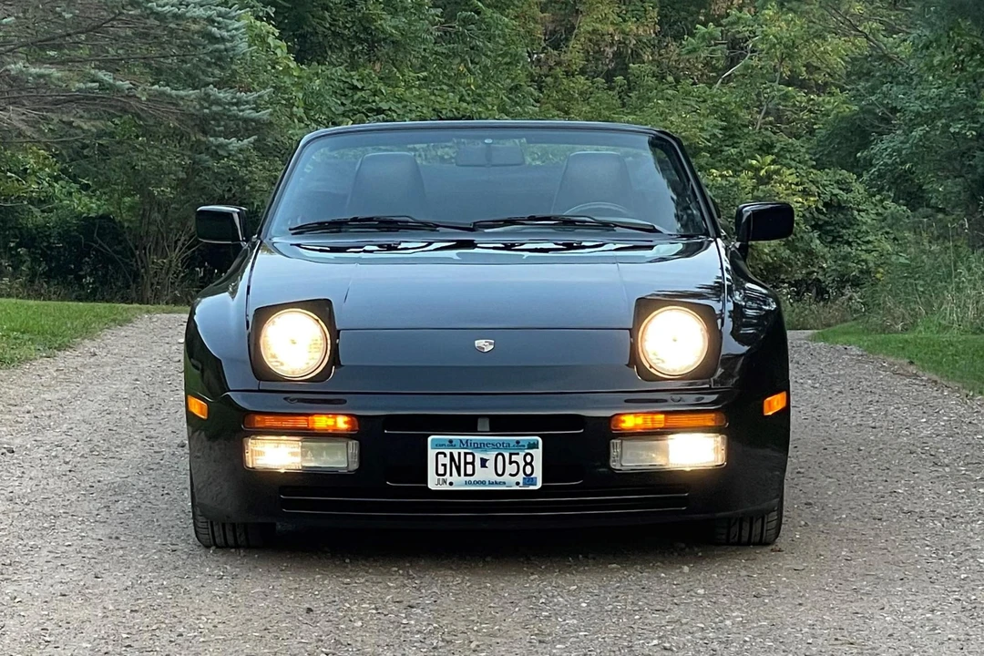 1990 Porsche 944 S2 - Image 2 of 10