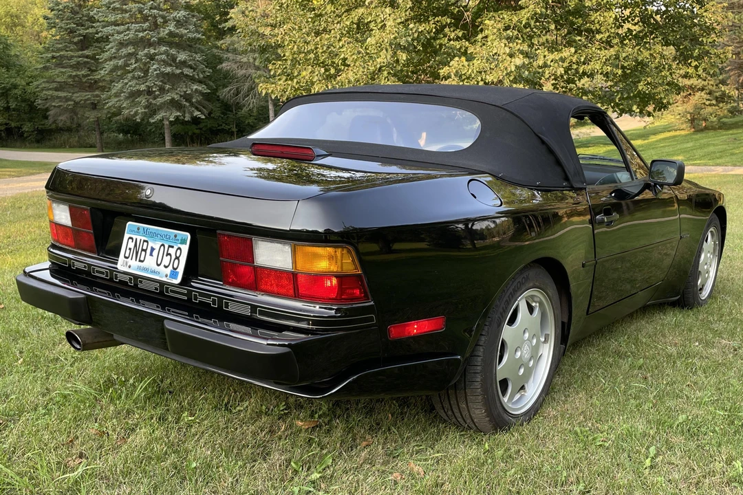 1990 Porsche 944 S2 - Image 4 of 10