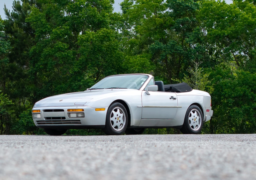 1990 Porsche 944 S2 - Image 2 of 31
