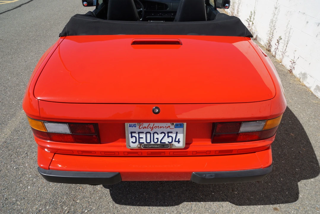 1990 Porsche 944 S2 - Image 13 of 31